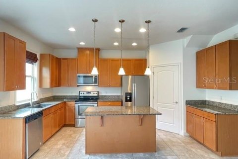 Touwnhouse à vendre à Orlando, Floride: 2 chambres, 125.7 m2 № 2354965 - photo 2