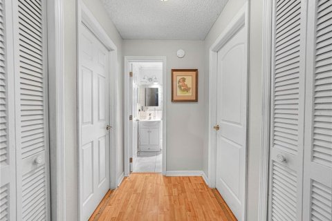 Villa ou maison à vendre à Poinciana, Floride: 2 chambres, 91.88 m2 № 2208035 - photo 12