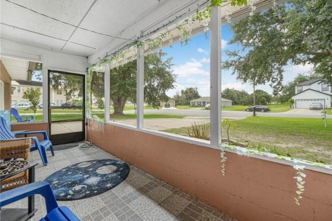 Villa ou maison à vendre à Poinciana, Floride: 2 chambres, 91.88 m2 № 2208035 - photo 3