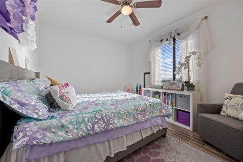 House in West Park, Florida 5 bedrooms, 229.28 sq.m. № 1855389 - photo 22