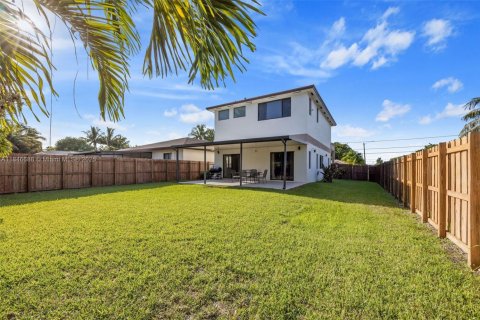 House in West Park, Florida 5 bedrooms, 229.28 sq.m. № 1855389 - photo 26