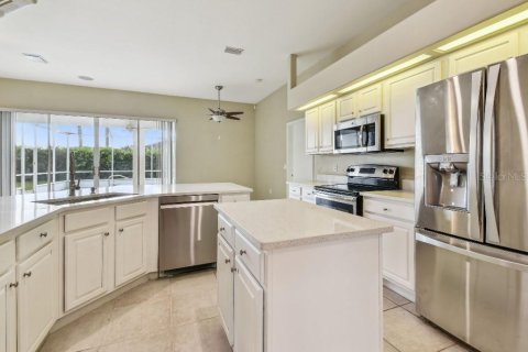 House in Sun City Center, Florida 4 bedrooms, 217.48 sq.m. № 1837346 - photo 27