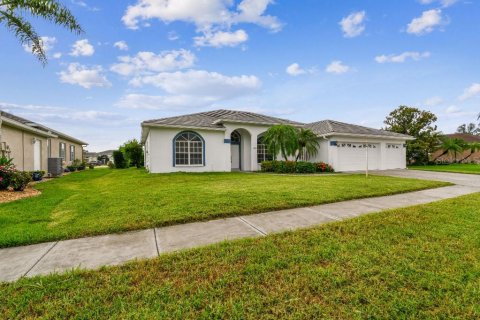 House in Sun City Center, Florida 4 bedrooms, 217.48 sq.m. № 1837346 - photo 5