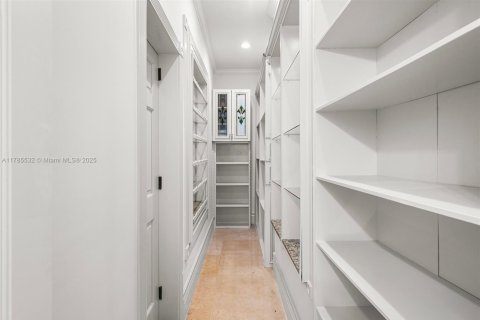 Купить виллу или дом в Санни-Айлс-Бич, Флорида 9 спален, № 1980476 - фото 19