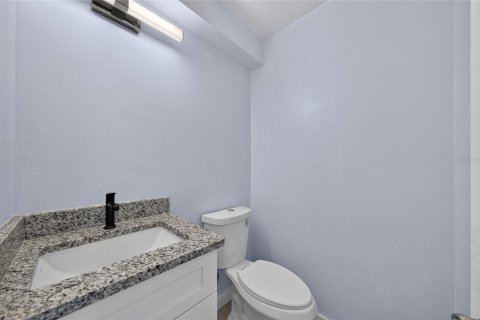 Villa ou maison à vendre à Cape Coral, Floride: 3 chambres, 183.11 m2 № 2287460 - photo 16