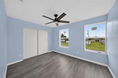 Villa ou maison à vendre à Cape Coral, Floride: 3 chambres, 183.11 m2 № 2287460 - photo 24