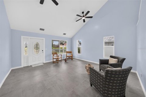 Villa ou maison à vendre à Cape Coral, Floride: 3 chambres, 183.11 m2 № 2287460 - photo 5