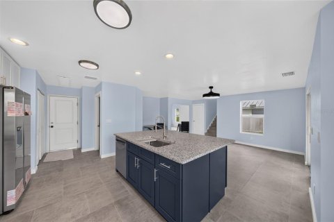 Villa ou maison à vendre à Cape Coral, Floride: 3 chambres, 183.11 m2 № 2287460 - photo 14