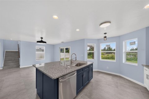 Villa ou maison à vendre à Cape Coral, Floride: 3 chambres, 183.11 m2 № 2287460 - photo 13