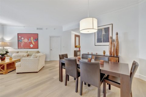 Купить кондоминиум в Авентура, Флорида 2 спальни, 119.84м2, № 2018227 - фото 17