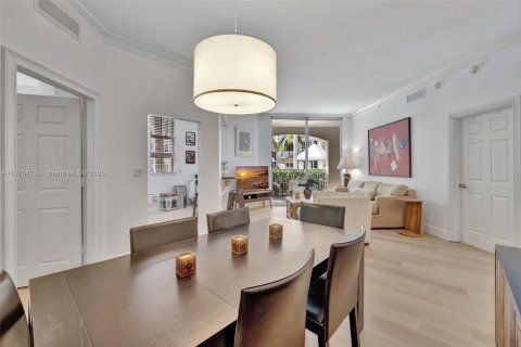 Купить кондоминиум в Авентура, Флорида 2 спальни, 119.84м2, № 2018227 - фото 19