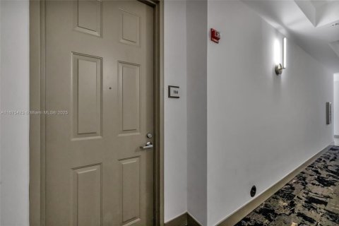 Купить кондоминиум в Авентура, Флорида 2 спальни, 119.84м2, № 2018227 - фото 10