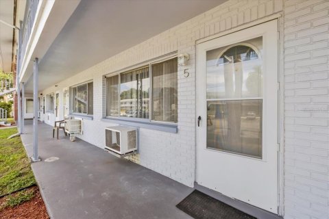 Copropriété à vendre à Clearwater, Floride: 1 chambre, 54.35 m2 № 1915218 - photo 1