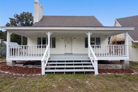 House in New Port Richey, Florida 3 bedrooms, 173.54 sq.m. № 2238798