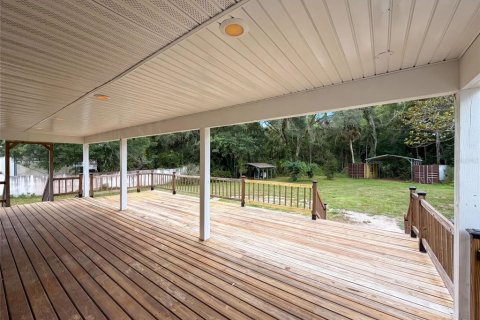 House in New Port Richey, Florida 3 bedrooms, 173.54 sq.m. № 2238798 - photo 5