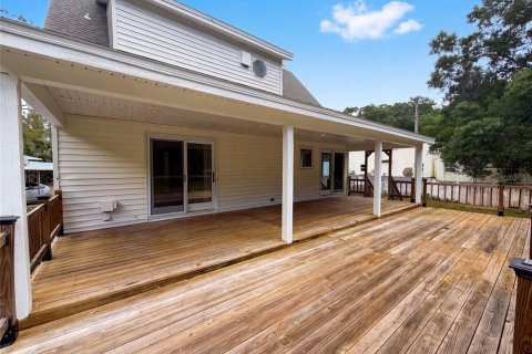 House in New Port Richey, Florida 3 bedrooms, 173.54 sq.m. № 2238798 - photo 3