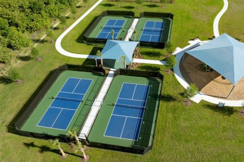House in Parrish, Florida 4 bedrooms, 205.22 sq.m. № 2349335 - photo 8