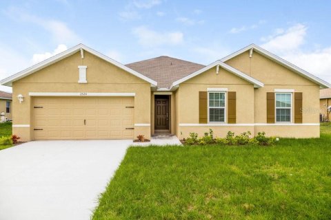 Casa en alquiler en Cape Coral, Florida, 4 dormitorios, 194.17 m2 № 1918000 - foto 1