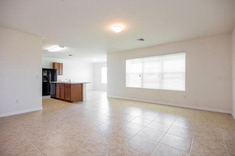 Casa en alquiler en Cape Coral, Florida, 4 dormitorios, 194.17 m2 № 1918000 - foto 2