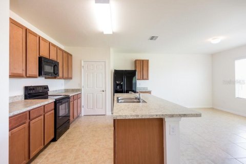 Casa en alquiler en Cape Coral, Florida, 4 dormitorios, 194.17 m2 № 1918000 - foto 5