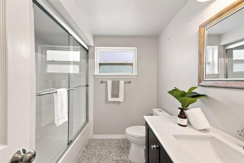 Casa en venta en New Port Richey, Florida, 3 dormitorios, 144.37 m2 № 2342235 - foto 17