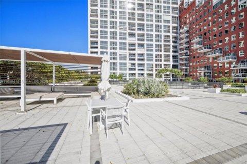 Copropriété à louer à Miami, Floride: 3 chambres, 152.36 m2 № 2019859 - photo 30