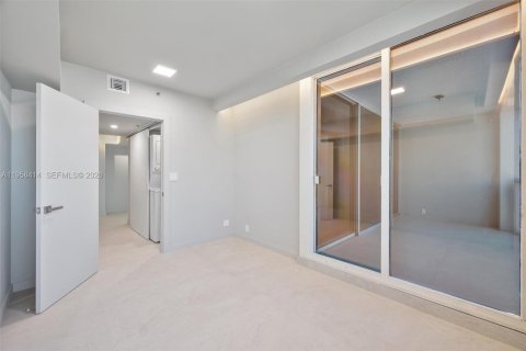 Copropriété à louer à Miami, Floride: 3 chambres, 152.36 m2 № 2019859 - photo 26