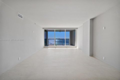Copropriété à louer à Miami, Floride: 3 chambres, 152.36 m2 № 2019859 - photo 8