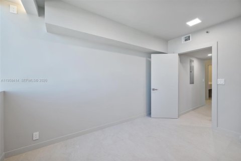 Copropriété à louer à Miami, Floride: 3 chambres, 152.36 m2 № 2019859 - photo 27