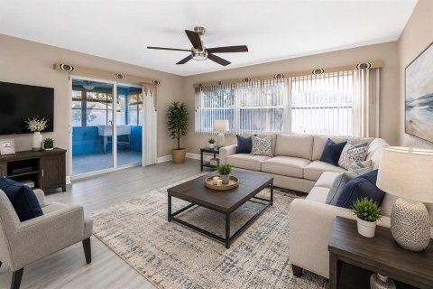 House in Clearwater, Florida 5 bedrooms, 208.47 sq.m. № 2210836 - photo 5