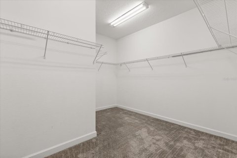 Casa en venta en Orlando, Florida, 4 dormitorios, 220.18 m2 № 1841793 - foto 15
