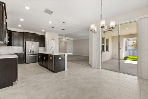 Casa en venta en Orlando, Florida, 4 dormitorios, 220.18 m2 № 1841793 - foto 7