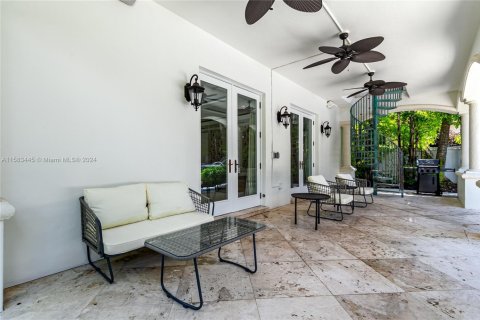 Villa ou maison à louer à Fort Lauderdale, Floride: 9 chambres, 2021.18 m2 № 1710856 - photo 19
