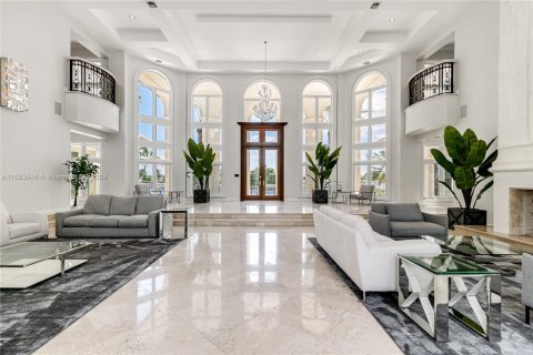 Villa ou maison à louer à Fort Lauderdale, Floride: 9 chambres, 2021.18 m2 № 1710856 - photo 20