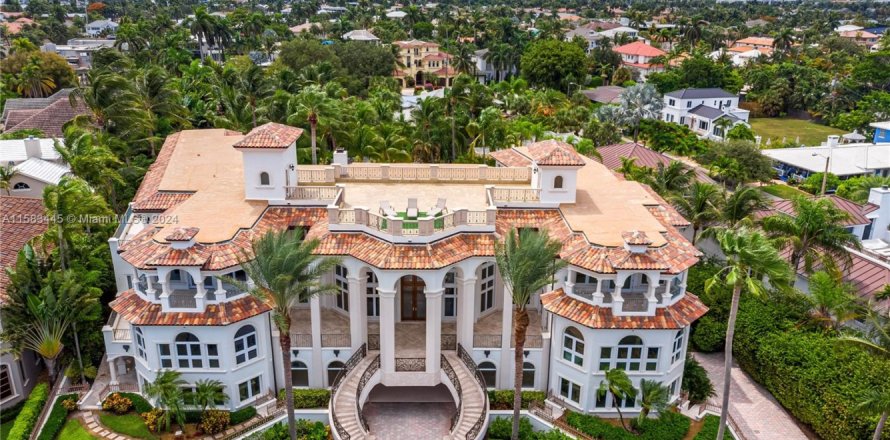 Villa ou maison à Fort Lauderdale, Floride 9 chambres, 2021.18 m2 № 1710856