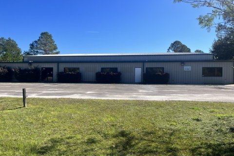 Commercial property in Hampton, Florida № 769384 - photo 1