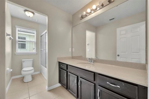 Casa en venta en Kissimmee, Florida, 5 dormitorios, 295.15 m2 № 1858074 - foto 28