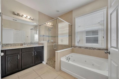 Casa en venta en Kissimmee, Florida, 5 dormitorios, 295.15 m2 № 1858074 - foto 25
