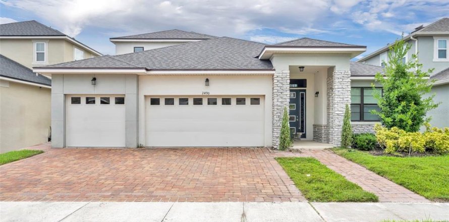 Casa en Kissimmee, Florida 5 dormitorios, 295.15 m2 № 1858074