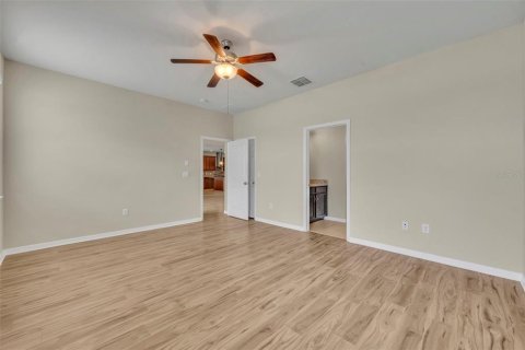 Casa en venta en Kissimmee, Florida, 5 dormitorios, 295.15 m2 № 1858074 - foto 24