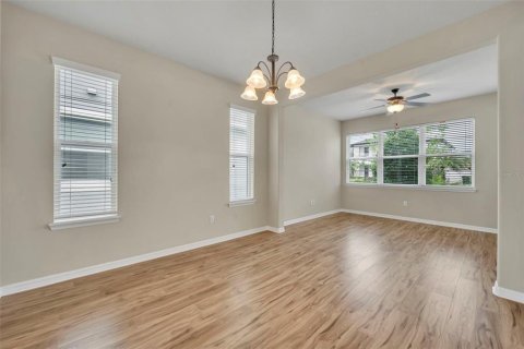 Casa en venta en Kissimmee, Florida, 5 dormitorios, 295.15 m2 № 1858074 - foto 21