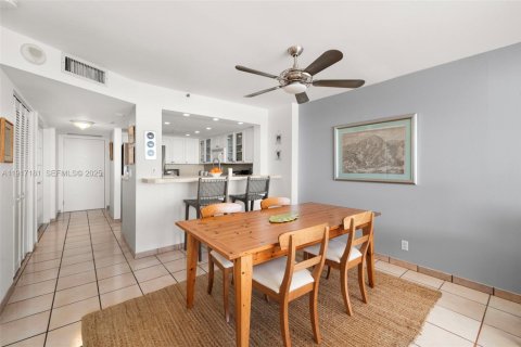 Купить кондоминиум в Майами-Бич, Флорида 1 спальня, 79.99м2, № 1985870 - фото 7