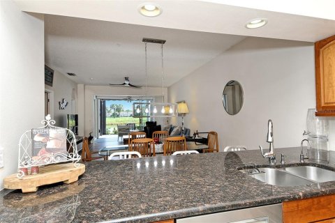 House in Sarasota, Florida 2 bedrooms, 146.04 sq.m. № 2409029 - photo 24