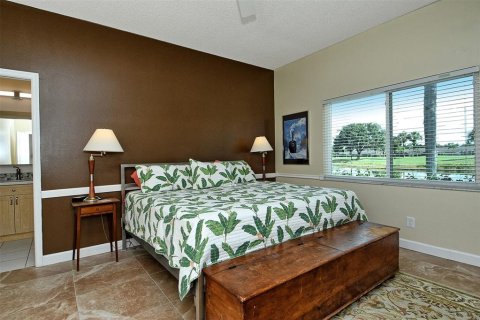 House in Sarasota, Florida 2 bedrooms, 146.04 sq.m. № 2409029 - photo 25