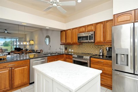 House in Sarasota, Florida 2 bedrooms, 146.04 sq.m. № 2409029 - photo 23