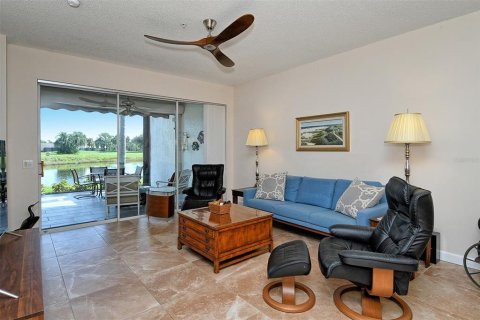 House in Sarasota, Florida 2 bedrooms, 146.04 sq.m. № 2409029 - photo 12