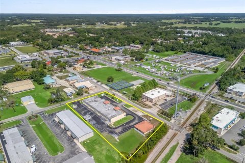 Propiedad comercial en venta en Oxford, Florida, 1337.79 m2 № 1740974 - foto 10