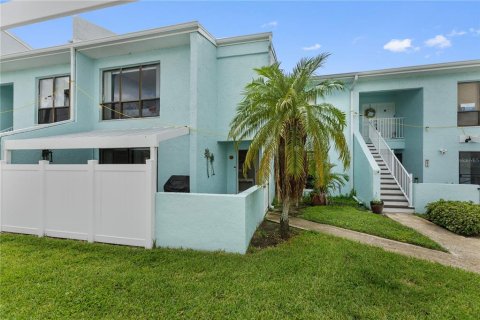 Condominio en venta en Indian Rocks Beach, Florida, 2 dormitorios, 112.23 m2 № 1908309 - foto 29