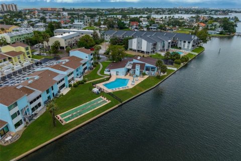 Condominio en venta en Indian Rocks Beach, Florida, 2 dormitorios, 112.23 m2 № 1908309 - foto 22