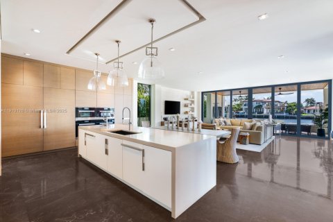 Casa en venta en Boca Raton, Florida, 5 dormitorios, 791.43 m2 № 2016395 - foto 14